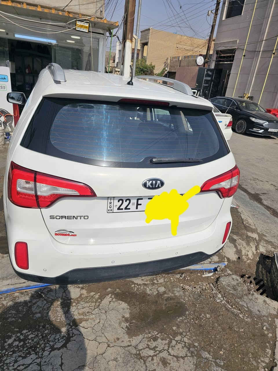 السلام عليكم...سورنتو أربيل موديل ٢٠١٤
المواصفات  ٤سلندر خليجي ٢٤٠٠حجم المحرك بأسمي السنوية ٧ راكب ٣قطع ترحيب بصمه أبيض الون البيع على السونار تبريد ٣ قطع كشن السائق كهربائي 
*********** بيع فقط كافة حقوق المشتري مضمونه بموجب القانون وكالة او تحويل 
بغداد السيدية
