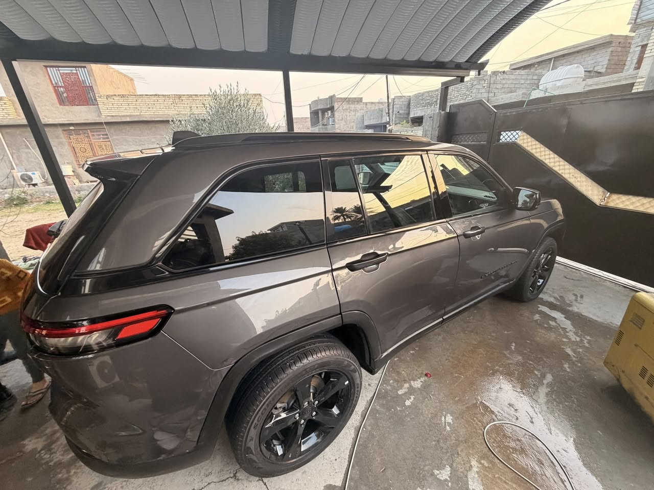 جيب كراند شيروكي موديل 2025 ذوي الشهداء بأسمي
فئه لمتد 5 كامرات 5 راكب
بنوراما
 كشن ميموري خزن
 تدفئه تبريد كشنات 
حادثها وصور الحادث موجود خاص 
او الاتصال ***********
السعر 28.500$
