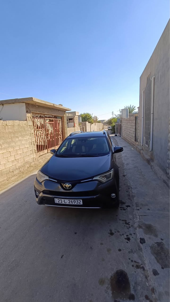 رافر فور 
موديل٢٠١٧ 
وراد امريكي 
السياره ماشيه ١٩١ الف كيلو مو ميل 
سياره ضرره بس باب عكس السياق مبدل بلادي 
سياره خاليه من الصبغ والمعجون اخت الكلين 
كير محرك شرط 
تايرات جديد 
صدر جديد
سياره فول 
بصمه 
سلايت
كشنات كهربائيه موصفات بعد هوايه بيه 
تحويل مباشر 

كلشي جديد بالسياره 
السعر ١٦٠ وبيه مجال 
الاستفسار الاتصال 
*********** تكريت, صلاح الدين
