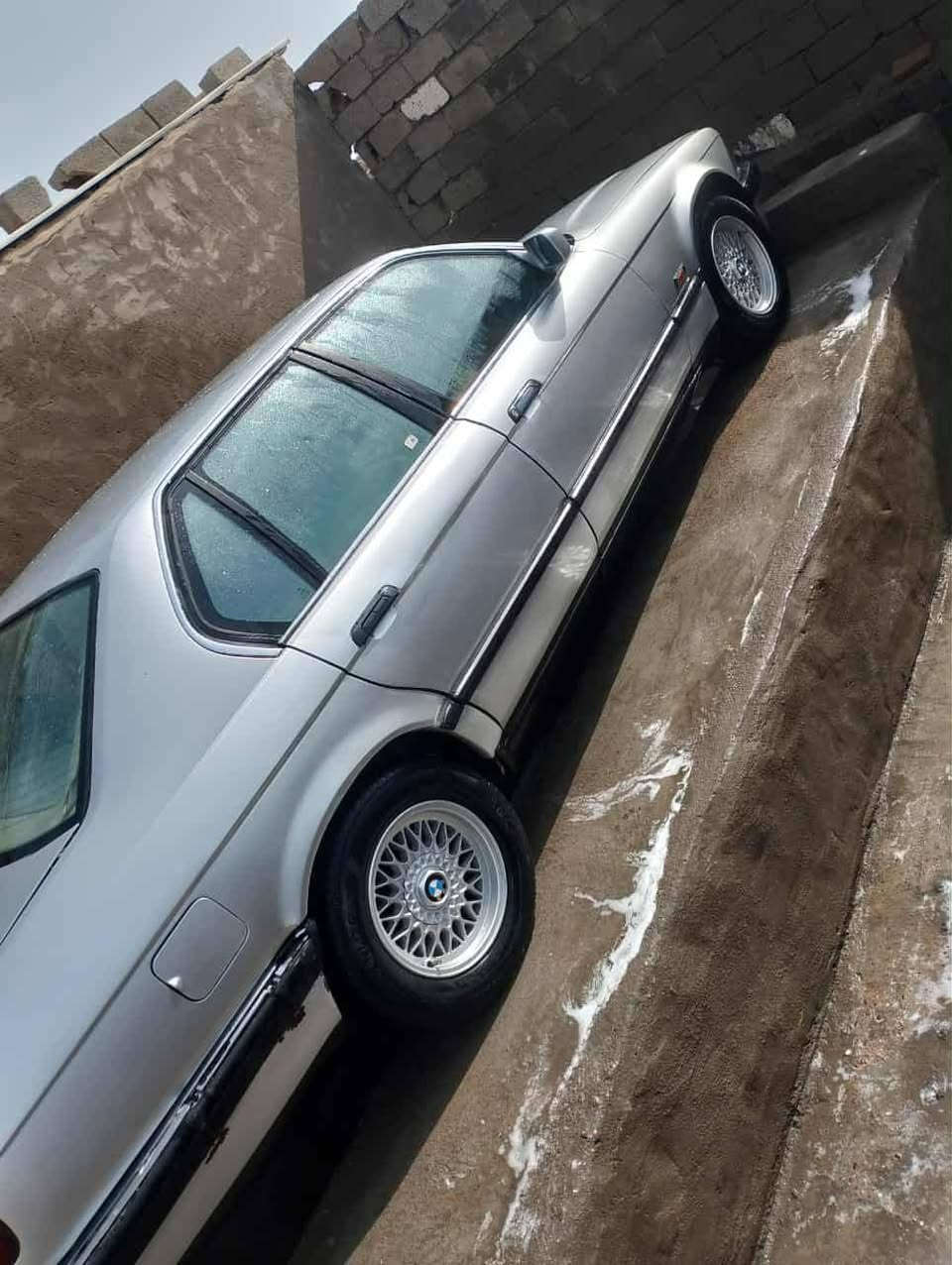 سلام عليكم
بي ام 740 مسكر 8v  سلندر رقم بغداد تحويل مباشر مصبوغه عام جماليه كشنات كهرباء تبريد شغال كهربائيات شغاله تخم تاير 
ويل خليه السعر 42 وبيهه مجال 
المكان بابل
***********
