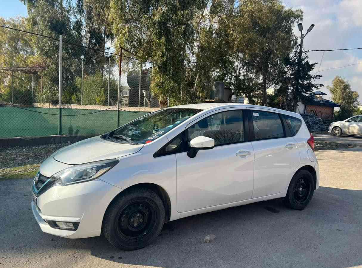 ڤێرسا مۆدێل ٢٠١٨
٢پارچەسبوخی هەیە
جەمپێکی پێشی هەیە
هیچ مەسرەفی نیە
تەحویل غرامە بەشەرت
گێڕو مەکینە بەشەرت
سعری٩٠$معامەلە
***********
واتس ئاپی لەسەرە أربيل, العراق
