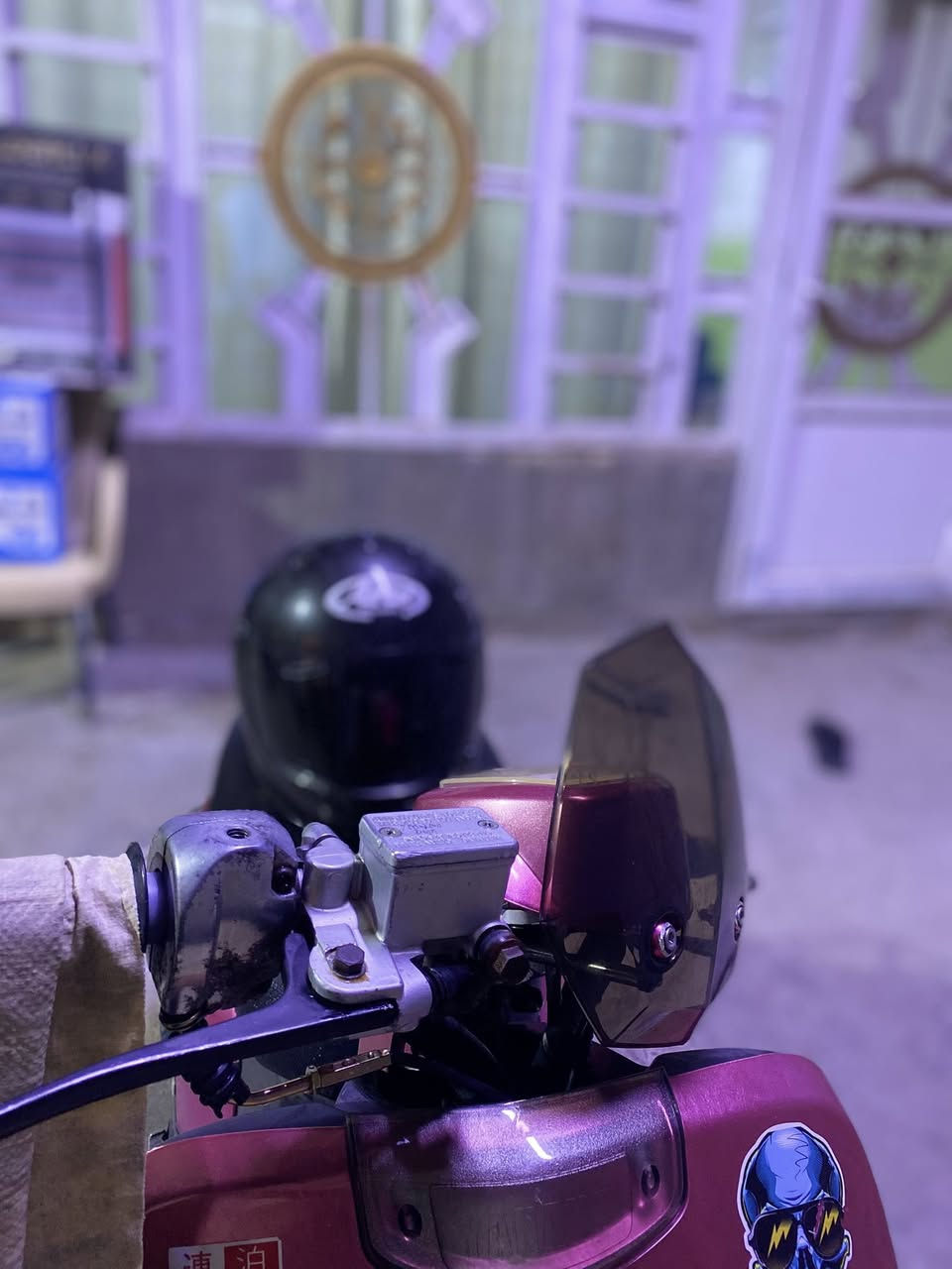 دراجه بوليس ٢٠٠٨ نضيفه محرك مفتوح الدراجه خير من الله بيه تزويد ويل  الدراجه قفل ٤٢٥ ممتواجد على الماسنجر الاتصال ***********
