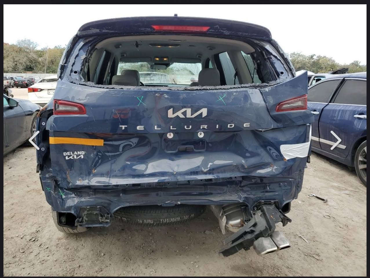 كيا تلورايد 2024فئة S وارد امريكي حادث السيارة خلفي قبغ الجنطه بدون ايرباك   صور الحادث موجود بالمنشور السيارة رقم بغداد  عداد المشي 37000 كيلو متر السيارة لايوجد بها نقص  .. السعر 295 وبيها مجال 
***********
