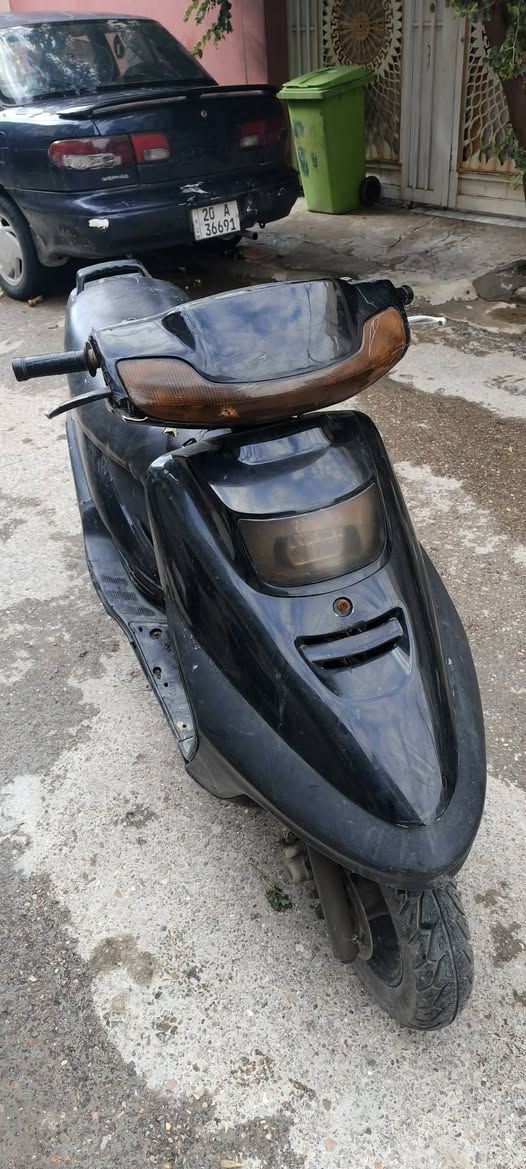 السلام عليكم دراجه فراشه للبيع كامله جانت تشتغل وتركتها وحاليا طافيه ابيعها كوم حديد على حطتها ب 100 وبيها مجال لشراي


**إذا كنت صاحب هذا الإعلان وتريد حذفه لأي سبب، رجاءا أرسل رسالة إلى الدعم الفني**