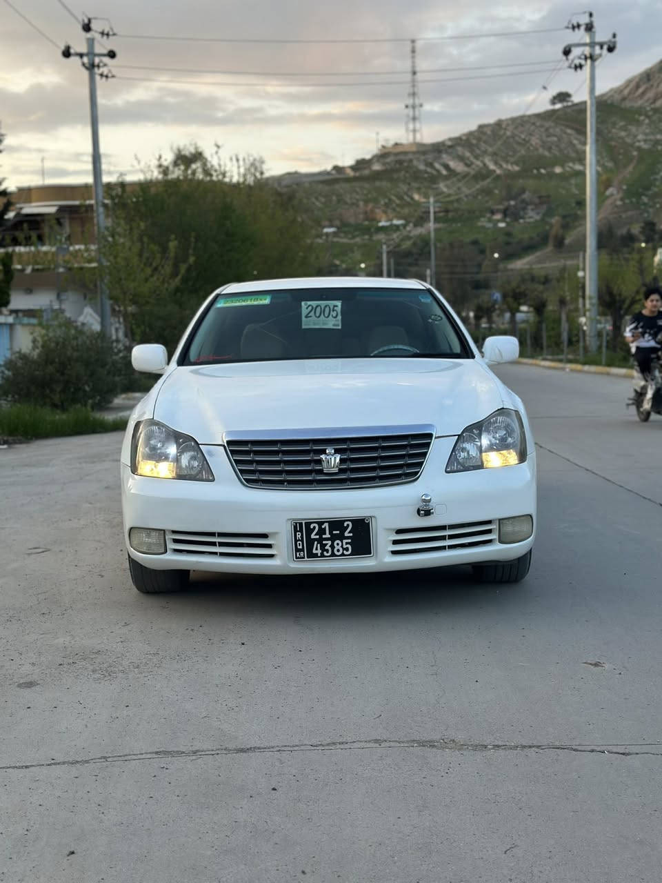 سەرە تا بە ناوی خوای گە ورە شاهینە   موس  182 بێ دوکەڵ 2005  بێ چاڵ بێ شوخوت نمونە لە جوانی  سە یارە کە قرچێکی هه یە  سعر58  مەعامەلە یەکی برایانە                                       ژم***********                          ***********
