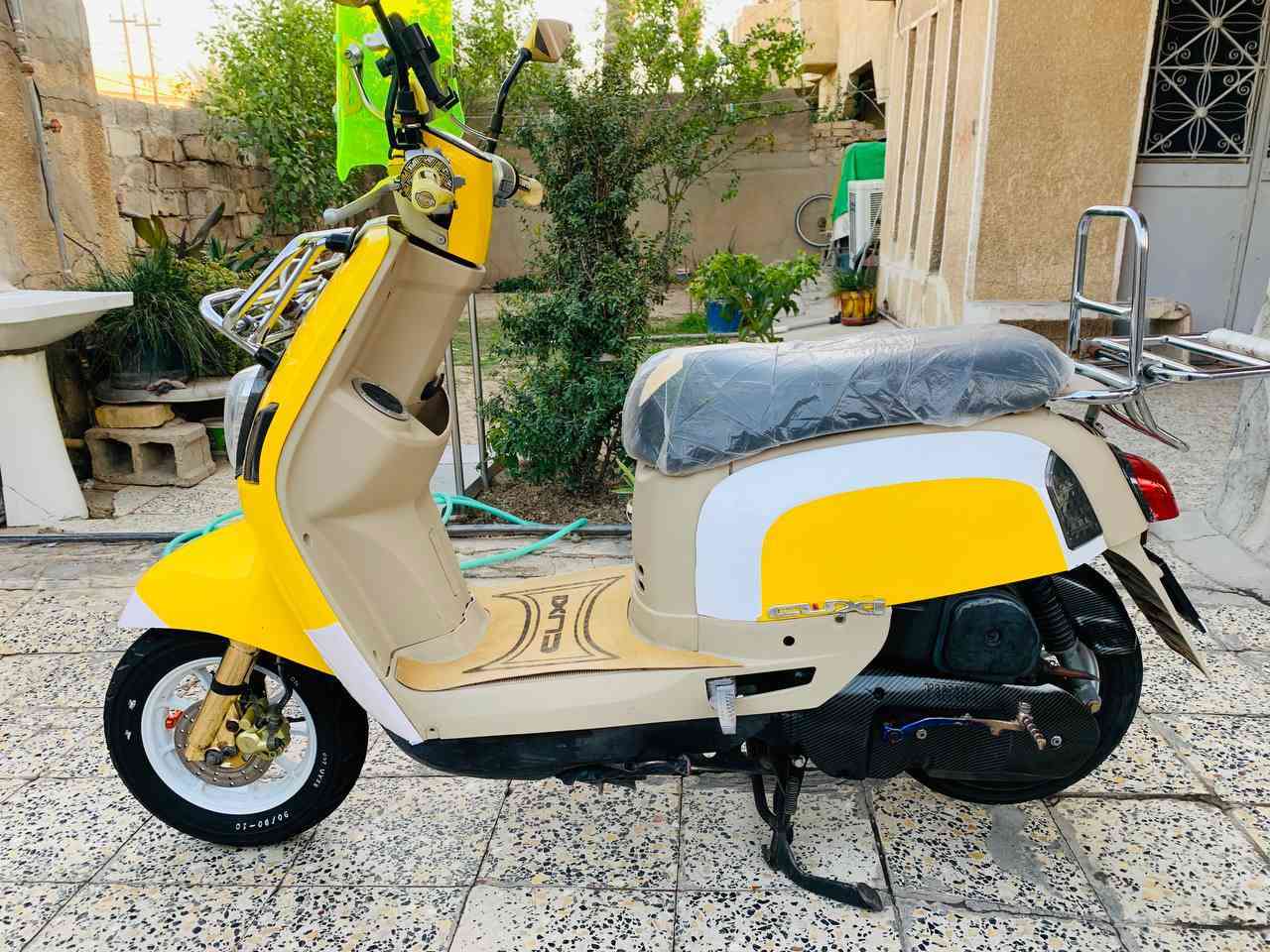 السلام عليكم ماكس بوليس بوشه 55 شلعه ومعدل تشك الكاع مجمبزه ومداريهه دهن كل 12 يوم الدراجه متعوب عليه الكفرات مبدله بس اصليه ويل مشيف اشاره دبل رباعي
مكاني محموديه السعر800
الرقم***********
