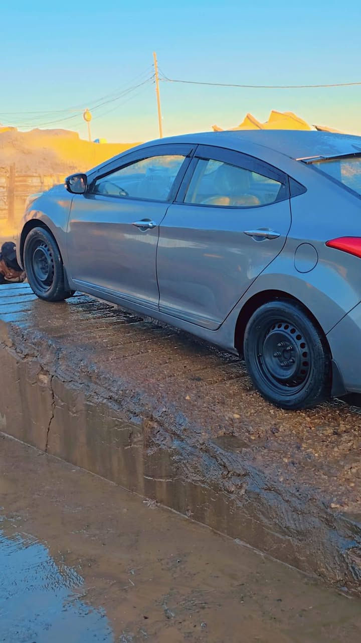 سلام عليكم للبيع النترا خليجي 2012 محرك 1800مكفوله كفاله عامه كير محرك شرط حداديه خير من الله سعر 118 بيه مجال
مكان سياره لانبار هيت رقم ***********
