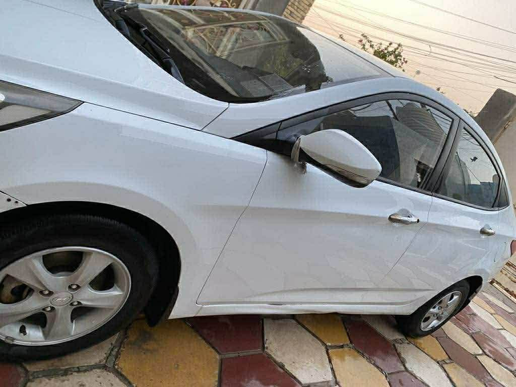 السلام عليكم
للبيع: سيارة هيونداي اكسنت خليجي       

 • الموديل: 2014

 • المحرك: 1400 

رقم واسط

       الموقع: بغداد ،مدينة الصدر

 • السعر: 90 قابل للتفاوض

للتواصل: ***********

واتساب او اتصال
