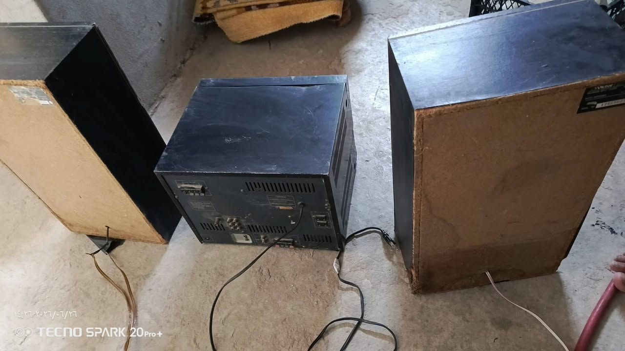 مسجل كاسيت وسماعات فكتور شغالات نوعيه الاصليه . السعر 100 مكاني موصل


**إذا كنت صاحب هذا الإعلان وتريد حذفه لأي سبب، رجاءا أرسل رسالة إلى الدعم الفني**