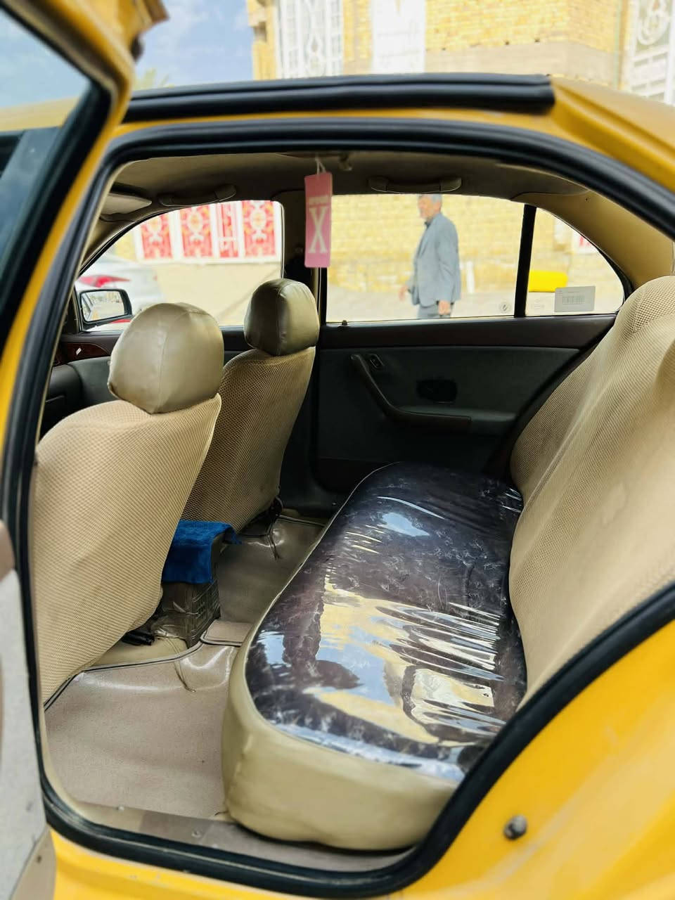 السلام عليكم سيارة سمند موديل 2011 للبيع سنوية مجددة 2030 هزة جديدة كير ومكينة وتبريد مكفولات مصفره خط وبحث بيها تبديل جاملق وبنيد السعر 37 وبيها مجال بسيط
العنوان الكوت مركز المدينة 
***********
