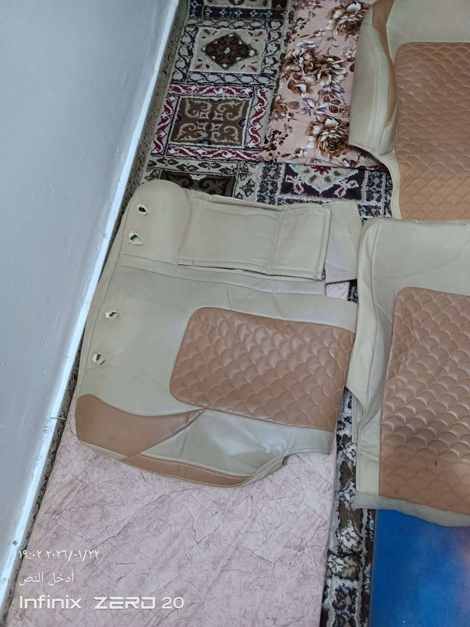 دوشمه كشنات جلد اصلي مال توسان 5 راكب يرهم موديل 16/17/18/19/20 السعر 35 المكان  الفلوجة 
***********
