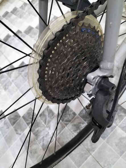 بايسكل للبيع جينت سي 700 كيرين ثمان نمر لون سمنتي السعر 170 وبي مجال الرقم *********** غني عن التعريف
