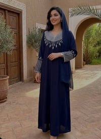 ملابس • توصيل • للبيع