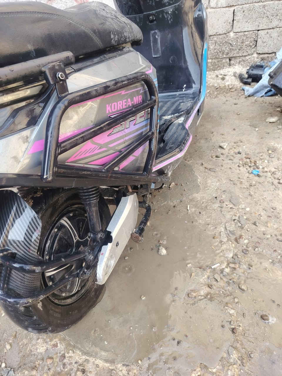السلام عليكم دراجة شحن للبيع طفت بيدي ما ادري شنو عطلها بس تشتغل اناره و مسجل و اشاير بس ما تمشي قيم بل يرضى بي الله مكاني بغداد الشعب


**إذا كنت صاحب هذا الإعلان وتريد حذفه لأي سبب، رجاءا أرسل رسالة إلى الدعم الفني**