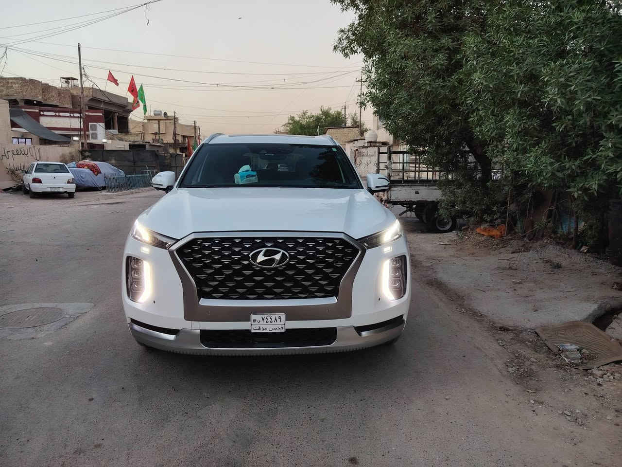 هيونداي بالسايد موديل 2022 كلكرافي 
اعلئ فئة فول لمواصفات: 

‏حجم المكينة 6 سلندر 3800 

‏١.  5 كاميرة محيطية ٣٦٠ درجة

‏٢. رادارت أمامية وخلفية و جانبية

‏٣. فتحة سقف + بانوراما 

‏٤. كشنات كهرباء خزن وضعيتين مع تدفئة وتبريد المقاعد الامامية والخلفية

‏٥. 4  وضعيات قيادة  مع كل قيادة تغير لون دشبول 

‏٦. قراءة خطوط السير 

‏٧. صندوق كهرباء 

‏٨. بردات ابواب خلفية

‏٩. تشغيل عن بعد

‏١٠.  3  قطع تبريد

‏١١. حساسات أمامية وخلفية

‏١٢. دشبول شاشة ديجتل

‏13. دخول بصمة ذكي /  مفتاح بصمة عدد 2

‏14. سايد بريك كهربائي  + سايد بريك ذكي 

‏15. أوتو هولد + نقطة عمياء

‏16. شاحن لاسلكي وفي كل مقد شاحن

‏17. مثبت سرعة

‏18. مرايا جانبية هيتر + تعتيم

‏19. المقاعد جلد Vip التحكم في كل المقاعد كهرباء

‏20. عداد المسافة 40 

‏21. التشغيل والتوقف التلقائي

‏22. بدلات التغير السرع شفتات على المقود

‏23. حساسات نقطة عمياء + مساعدة تغيير المسار

‏24 . نظام الثبات الالكتروني

25. ‏نظام التحكم بالفرامل

26. ‏نظام التحكم بالسحب

‏27. نظام التحكم بالفرامل على المنعطفات

‏28. نظام التحكم بالسرعة التكييفي

‏29. نظام مساعدة النزول من المنحدرات 

‏30 نظام مساعدة الصعود في المرتفعات

‏31. نظام حساس ضغط الاطارات وحرارة الاطارات

‏32. نظام تحذير من الاصدام

‏33. نظام مكابح طوارئ

‏34. وسائد هوائية عدد 8 

‏35. مري قلاب عند رجوع للخلف

36، انارة وترحيب مري و الأبواب

37. تدفة في الاستيرن

38. لايت led  مع ثلاث عدسات

39. فتح باب الصندوق كهرباء ومستشعر ذكي

40.  نظام عداد داتشو 

41.  سقف كنتارة

42. انارة داخلية في الأبواب من داخل 6 الوان

         تبديل قطعتين نفس الون بدون صبغ

 بدون اي اضرار داخلية بيها رصعات اثنين بصيطة 

 رقم الشاصي موجود داخل الصور إذا حاب تتأكد

السيارة بدون لوحات داخلة 2024 / شهر 7

السعر 290   مكان السيارة بغداد

مراوس ترهم حسب القناعة


**إذا كنت صاحب هذا الإعلان وتريد حذفه لأي سبب، رجاءا أرسل رسالة إلى الدعم الفني**