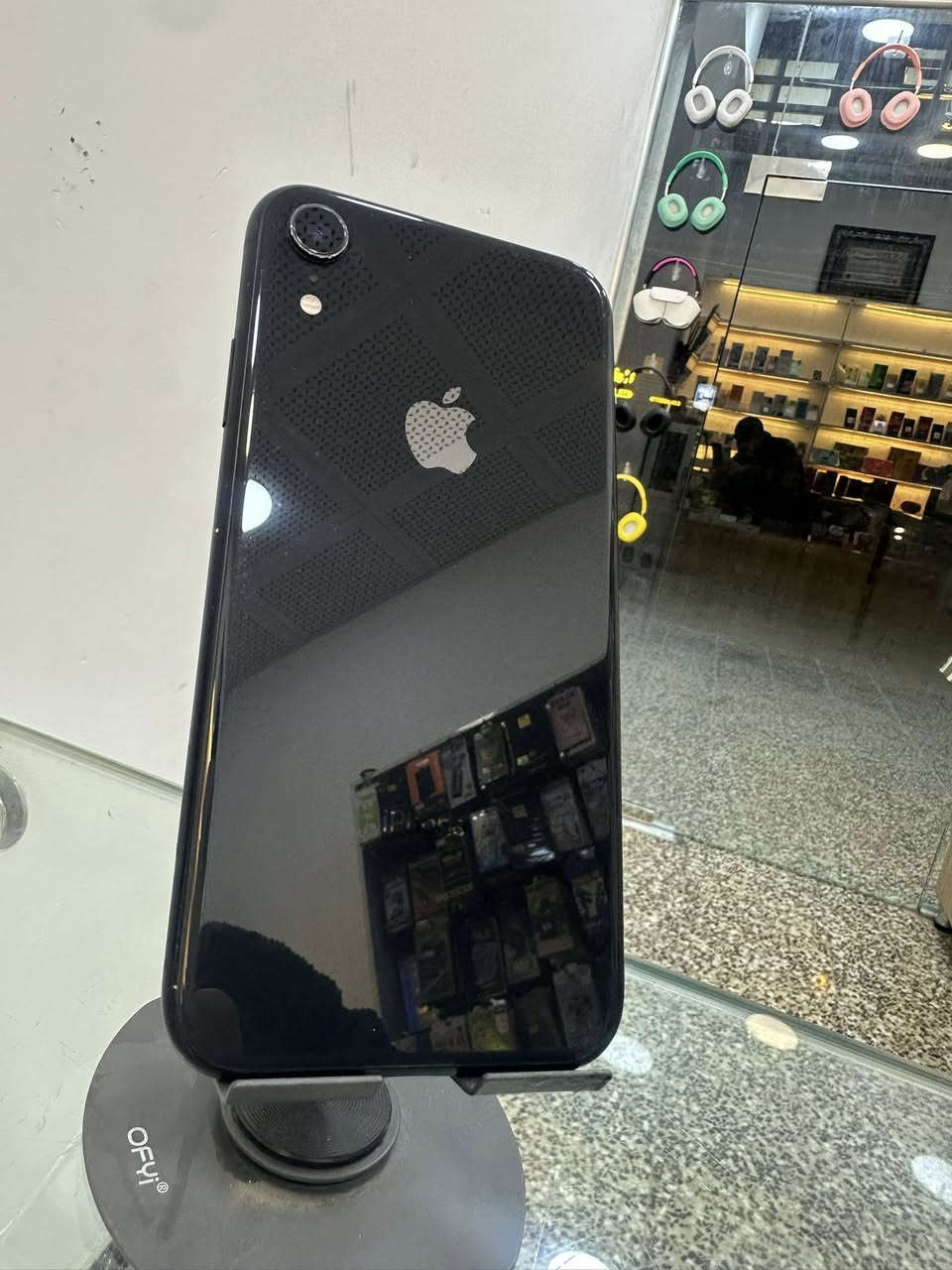 سلام عليكم ايفون XR الجهاز جديد ممفتوح بطارية 76 الذاكرة 128 السعر 180 مكاني بغداد الحسينية الرقم ***********
