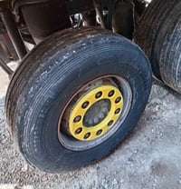 عندي تك تاير إذا اكو مراوس مزوج 07814047740