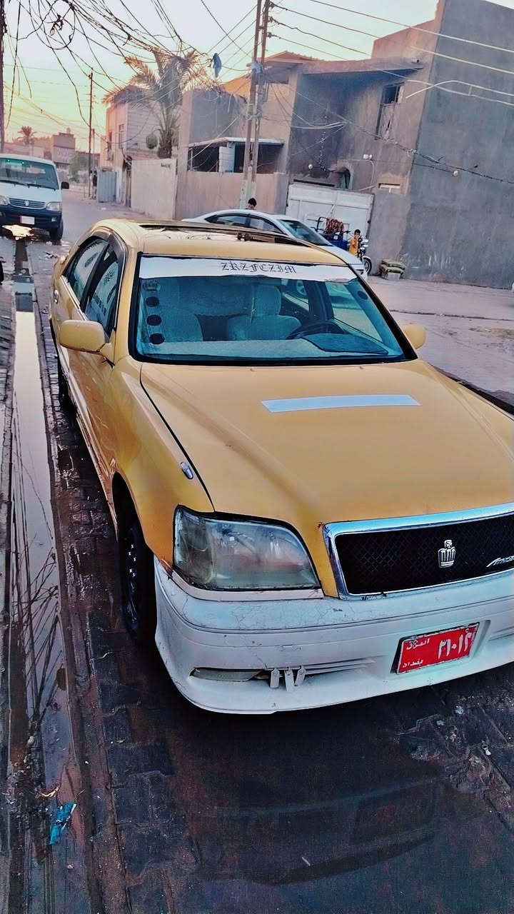 السلام عليكم ملكه 2001 كصه قماره فتحه بالقماره تبريد ثلاجه فول اربع دكم مكينه فيفي تي وكير وضفيره جديده رقم أحمر وكاله فقط السعر ٣٥ وبيها مجال الرقم ***********
