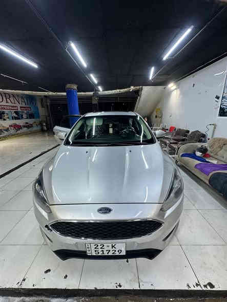 فورد فوكس 
2018 SEL
137 km  ماشي 
ضرر / رأس جامرلغ سايق صبغ مع ربع بونيد 
سعر 108
***********
