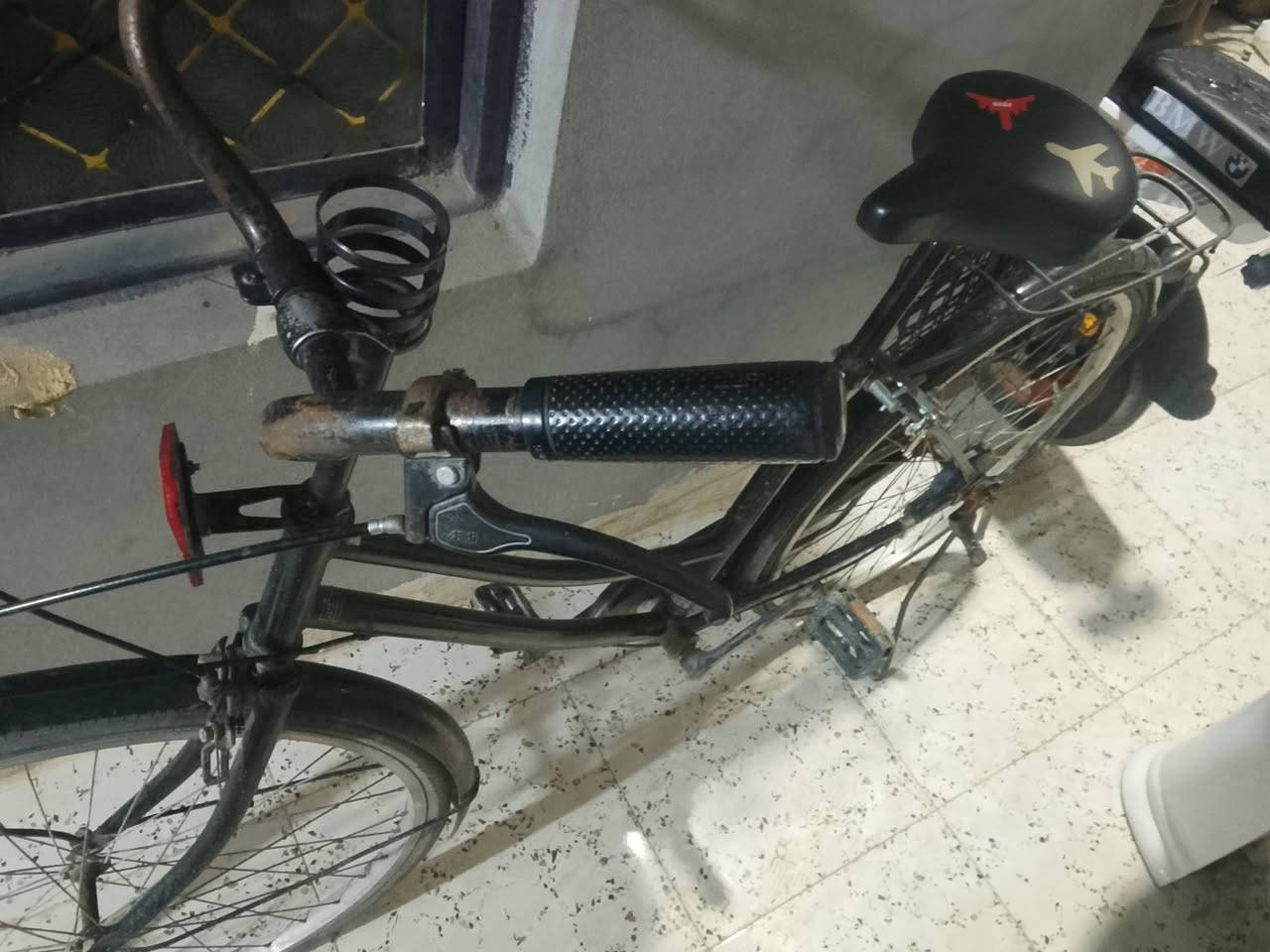 السلام عليكم  باسكل للبيع حجم 26 السعر 75بي مجال العنوان ديالى بعقوبه تقاطع الساده حي العبور  الرقم ***********
