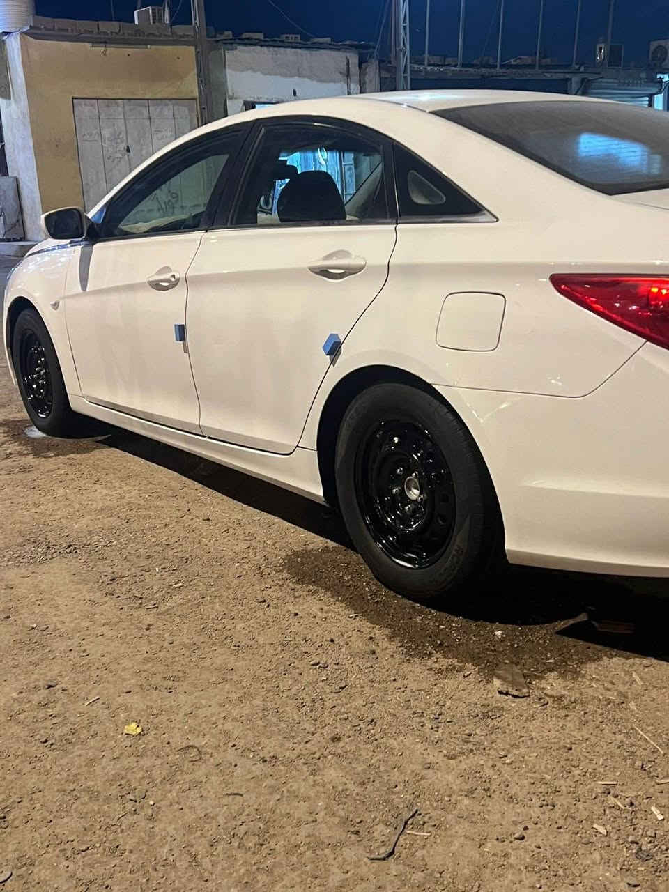 السلام عليكم سوناتا موديل ٢٠١١ وارد كوري بيهه جاملغ تبديل بدون ضربه السيارة كير ومكينه وتخم تاير وحداديه جديد تبريد ثلج رقم بصره إنكليزي جاهزه السيارة السعر ١١٥ أنا مكلف بلنشر رقم راعي السيارة الرقم*********** البصرة, العراق
