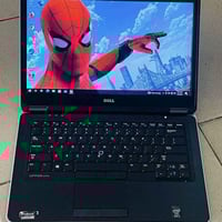 Dell • كور i5 جيل ٤ • SSD ٢٥٦ جيجا