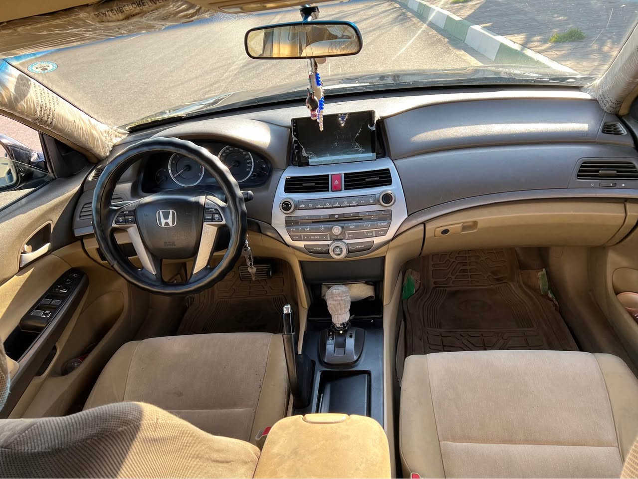 مۆدێل 2008 هۆندای ئەکۆرد
سەیارەک دوو پارج بۆیاخ بێ لێدران 
بێ ناو بێ ئەڕباگ  سەیارەک زۆر زۆر نوێیە رانية, السليمانية


**إذا كنت صاحب هذا الإعلان وتريد حذفه لأي سبب، رجاءا أرسل رسالة إلى الدعم الفني**