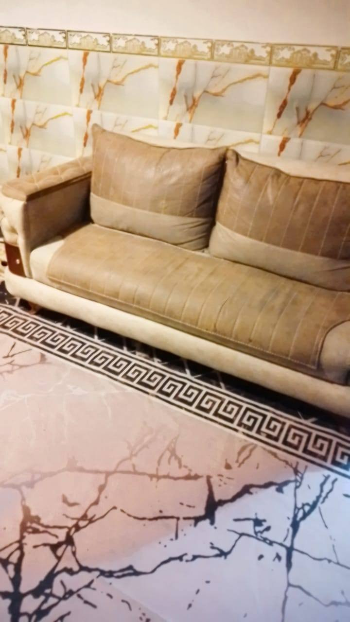 تخم 10 مقاعد تركي تزكام مابي اي ضرر السعر 450 وبي مجال مكاني بغداد حي البساتين ومتوفر  توصيل بكروه  ومتواجد على النت وهذا رقمي ***********
