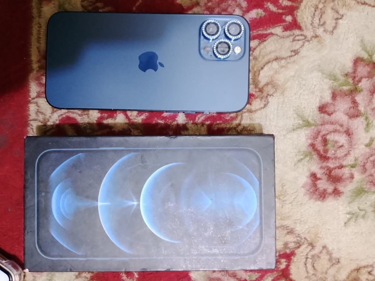 السلام عليكم ايفون ١٢ برو ماكس موتر بروف تلفون مال بيت نضيف ذاكرة 256 بطارية 94 ويا فقط الكارتونة مكاني بغداد سعره 600 وبيه مجال قليل وهذه رقمي ***********
