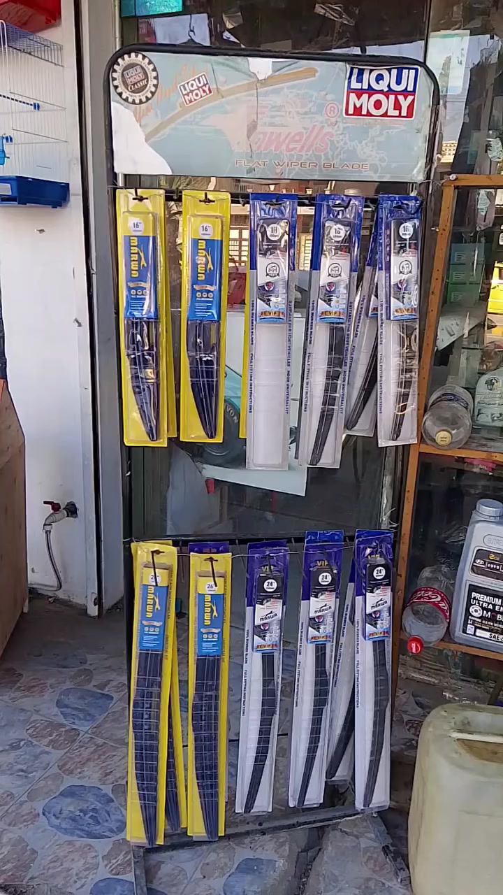 للبيع عارضه ماسحات  تفيد اهل محلات الكماليات ولوازم السيارات 
السعر 50
العنوان موصل  حي الزهور 
***********
***********
