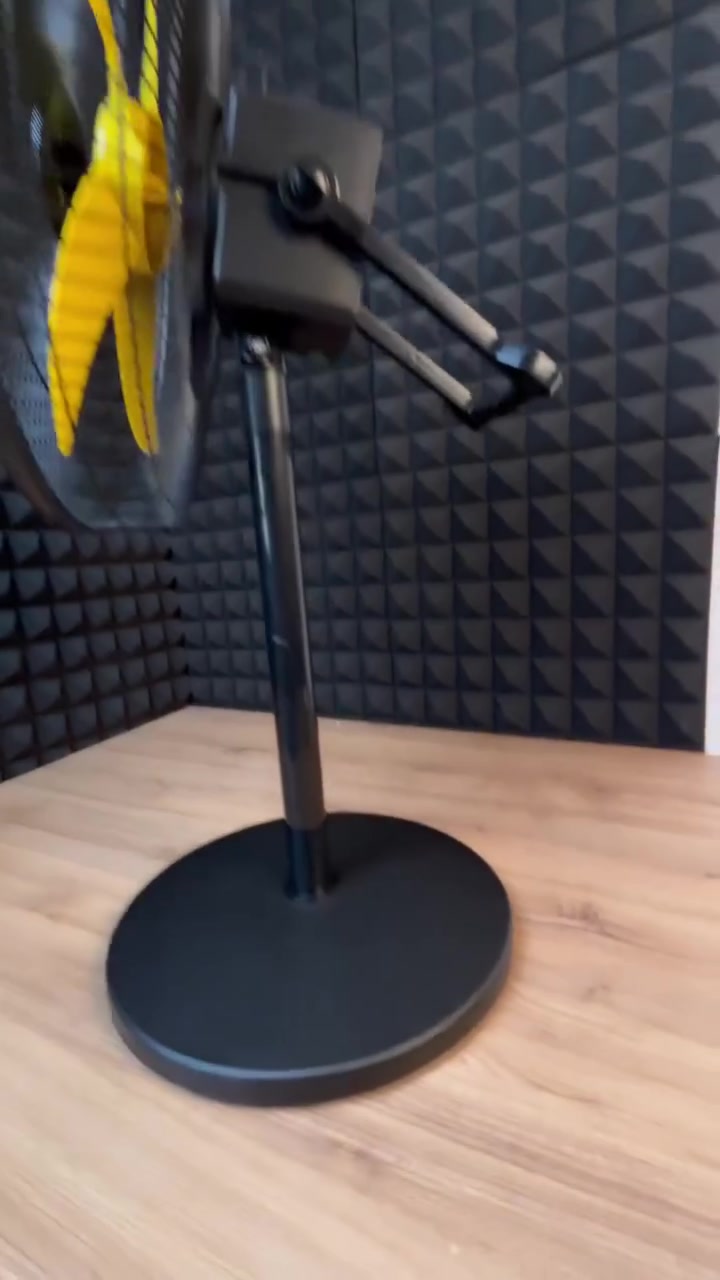 شايل هم جية الصيف وانقطاع الكهرباء؟ مروحة كويا (Koya) هي المنقذ! ☀️😫

مروحة عمودية جبارة تشتغل شحن وتدفع لك أبرد هواء بـ 5 ريش ✨

شاشة رقمية توضح لك السرعة ونسبة الشحن عشان تضبط وقتك 🦾

فيها لایت LED ومؤقت ذكي وخاصية الدوران لراحة تامة بالليل ✨

تصميم فخم باللون الأسود والريش الصفراء يضيف لمسة فنية لبيتك 💎🌬️

سلك شحن طويل 1.5 متر يشحنها لك وين ما كنت وبكل سهولة ⚡️

اطلبها الحين واستمتع بنسمة باردة تدوم لساعات.! 👇


**إذا كنت صاحب هذا الإعلان وتريد حذفه لأي سبب، رجاءا أرسل رسالة إلى الدعم الفني**