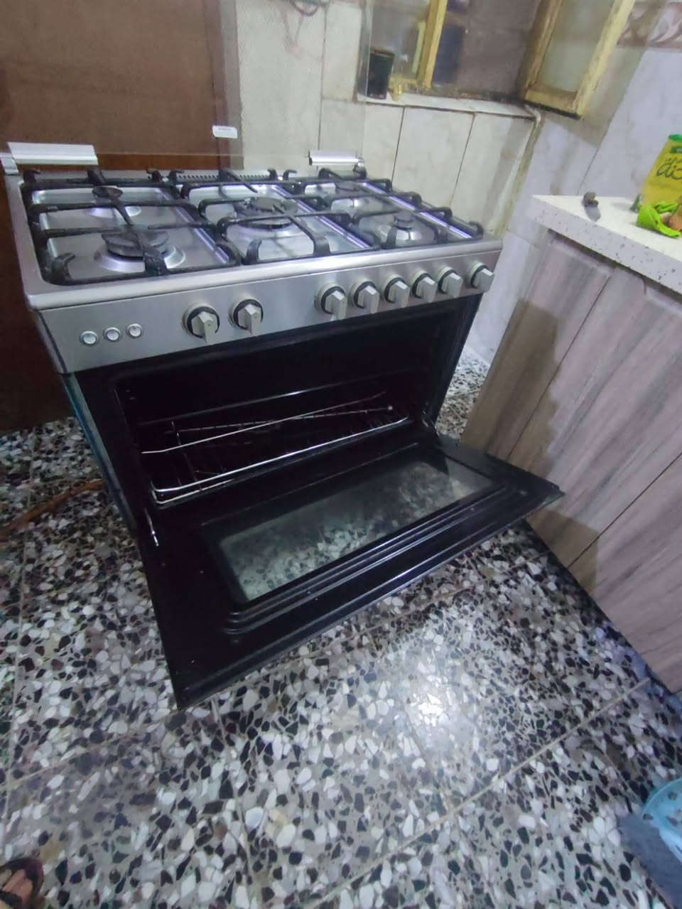 طباخ كبير نظيف جدا 
اسم الشركة ميديا ✅
السعر ٣٠٠ الف 
المكان بغداد حي تونس 
للاستفسار ***********
