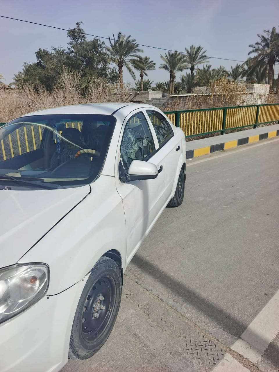 سياره افيو موديل ١١  مفتوح   محرك  نضيف تخم تاير جديد بيه ضربه بل باب الأيمن  سعر ٦٨وبيه مجال نجف مشخاب ناحية القادسية  ما متواجد عل فيس هاذ رقمي ***********
