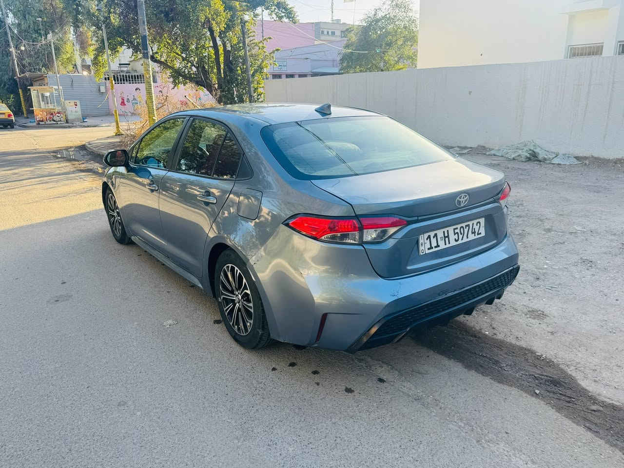 سياره كورولا بانزين 2020 فول مواصفات وارد امريكي
محرك ١٨٠٠ بانزين 
الموصفات ( فتحه - بصمه - لدات - كامرة خلفيه - شاشه كبيره - تحكمات ستيرن - قياده ذاتيه - تحديد مسار - تدفئة كشنات )
بيها ضرر السونار مرفق بالصور 
للتواصل :*********** 
السعر : ١٣٠ وبيها مجال
