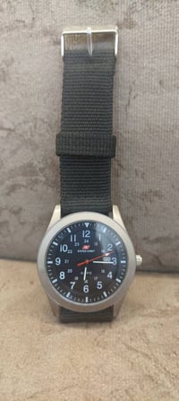 ساعه بهاي شكل فسفوري سعر 15 الف  07703363465