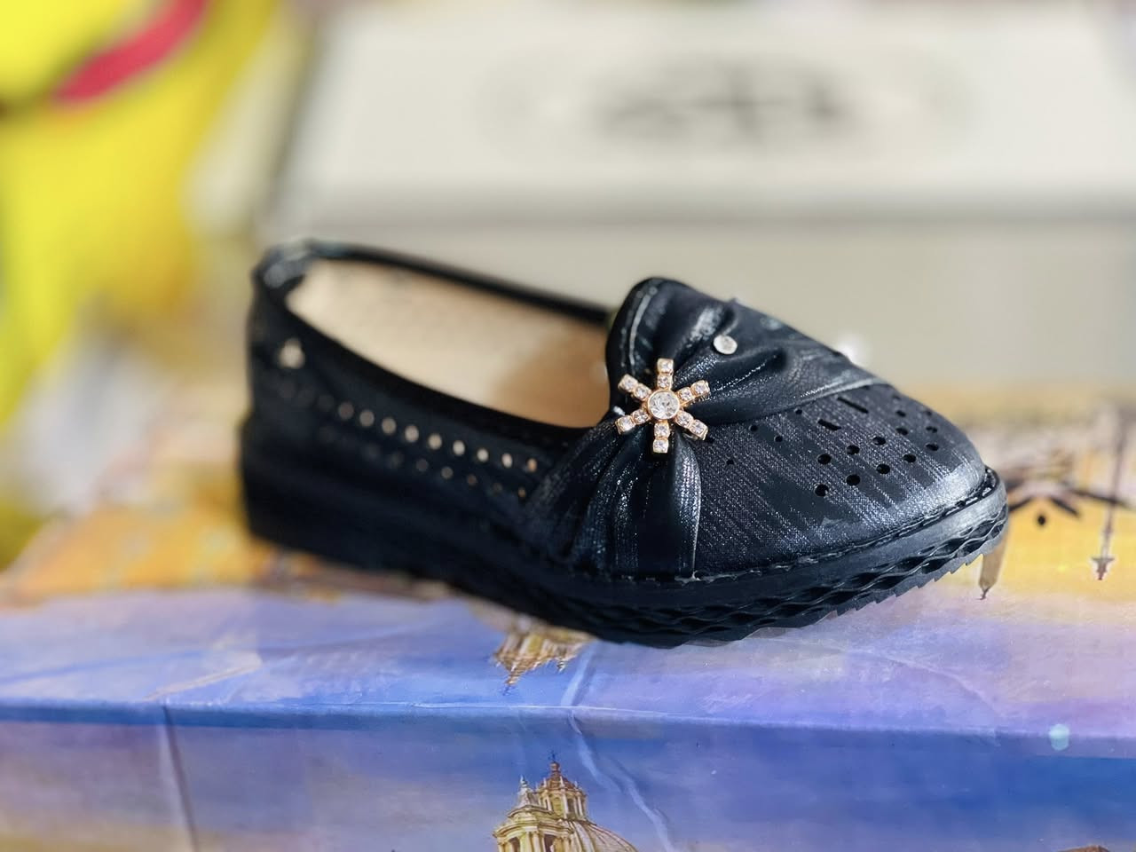 ✨ عرض خاص اليوم ✨
@topfans
جراكز واحذية مشكل  مرغوبة 👧🧒
مريحة، عملية، وجودتها حلوة وتتحمل الاستخدام 👌

السعر المفاجأة فقط 3500 دينار 💥
سعر مناسب وجودة تستاهل

📍السعر 👈 (3500) ثلاثة آلاف وخمسمية دينار عراقي

📍العنوان || بابل || قرب المحكمة الجديدة، مجاور محطة أبو عجاج، ومجاور حسينية فاطمة الزهراء (عليها السلام)
@topfans

للاستفسار الاتصال على الأرقام التالية:
☎️ ***********
☎️ ***********
@topfans
