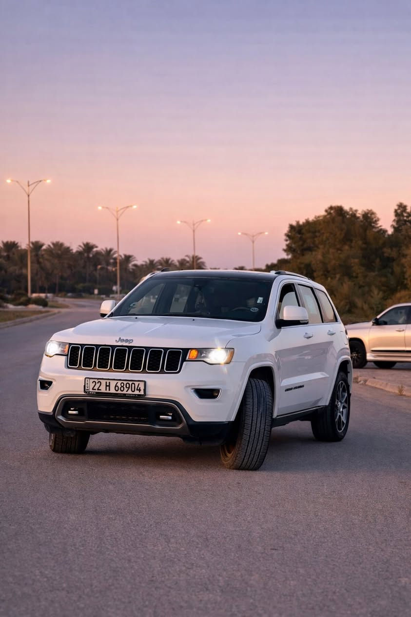 جيب كراند شيروكي 2018 لمتد استيش 
فول مواصفات (((#كلين_تايتل))) 
كلشي على وضع الشركه

جنطه كهرباء 

حساسات خلفيه 

توقف ذاتي اوتو هولد

اشاير بل مري 

بصمه 

شاشه كبيره 

تبريد شاشه 

دفع رباعي 4*4

كشنات جلد + مخمل +تدفه كشنات وستيرن

فتحة 

فول تحكم ستيرن 

مثبت سرعه 

لايت زنون 

كشنات كهرباء 

كامره خلفيه 
وضعيات قياده 
فول بعد بيه هواي موصفات 

رقم اربيل بسمي تحويل 

مكاني بغداد 
***********
