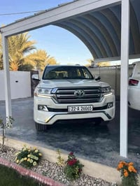 لاندكروز موديل 16فول مواصفات اعلى فئه جكات رادار  تدفئه تبريد كشن مكفو...