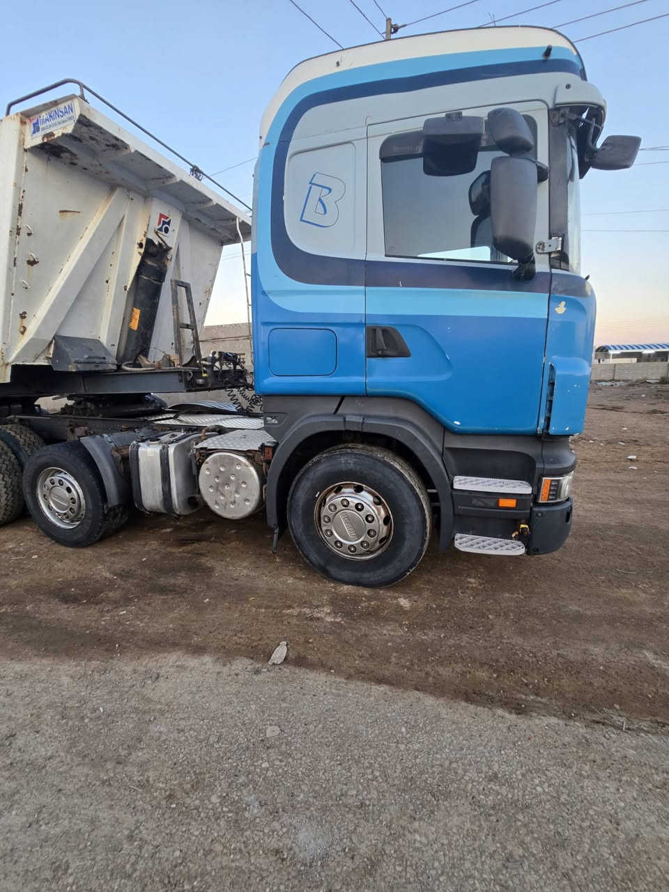 سكانيه سنكل مديل 2007مكينه أنجكتر 420كير 900تخم تاير بس راس رقم سليمانيه ***********
