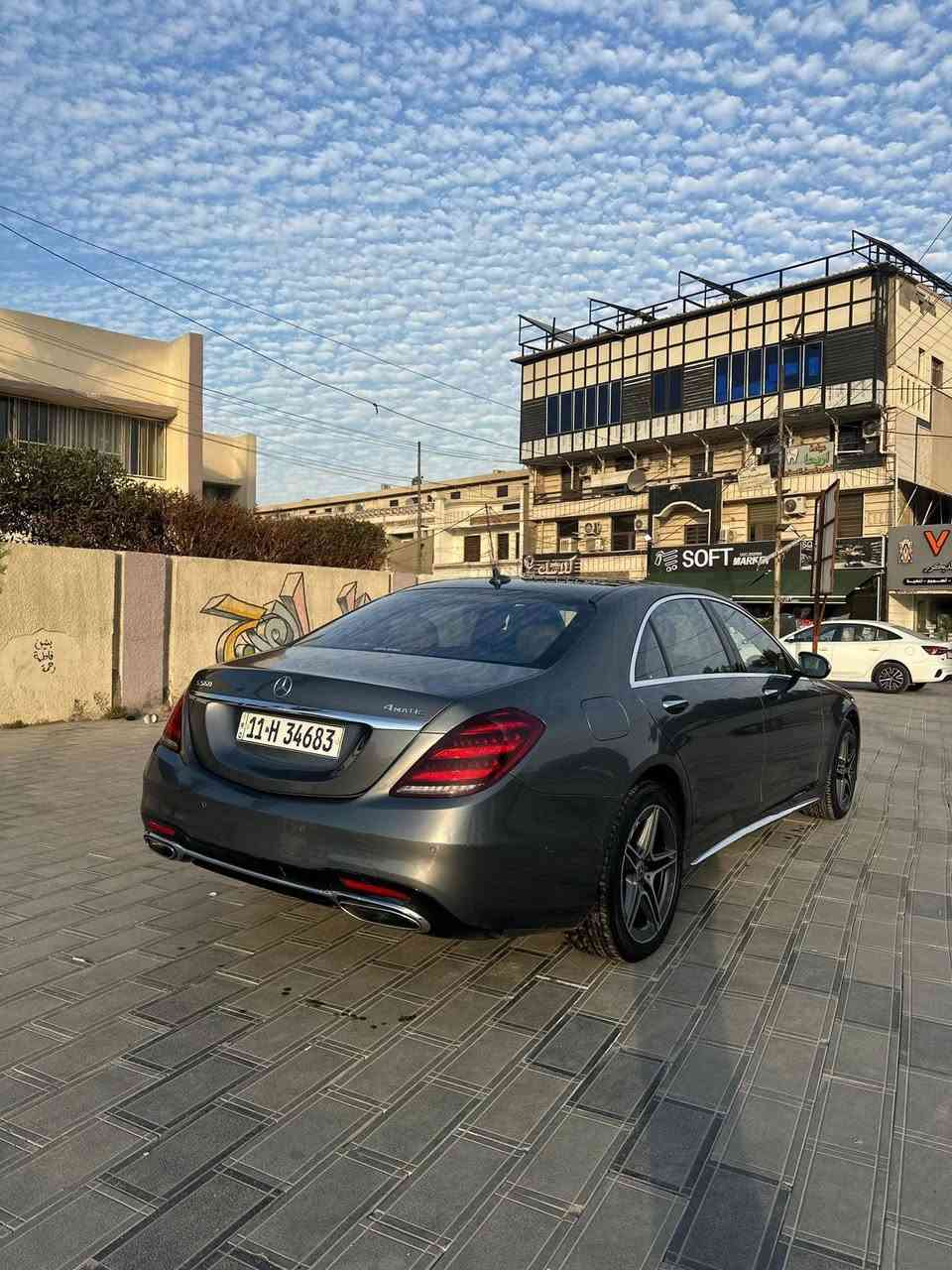 5 دكم
مارسدس s560 
موديل 2019
 ماشية 86 ميل
وارد امريكي كلين مكفول عدا دعاميات صبغ
كير محرك مكفول
لون رصاصي مميز فول مواصفات
مواصفاتها معروفة للجناي
***********
الموقع بغداد المنصور
السعر 49.000$ وبيها مجال
