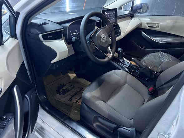 تا کۆرۆلا Corolla 2024 
فول مواصفات 1.8 GLI
صقف سلاید
شریکە ساس
ظەمانی ٣ سالی شریکە
هیچی نیە کلین 
تەنها 12000 ڕۆشتووە
سێرڤس بەلاش تا ٤٠ هەزار کیلۆمەتر

سعر 199$ 
پەیوەندی اتصال
واتساب
***********
***********
