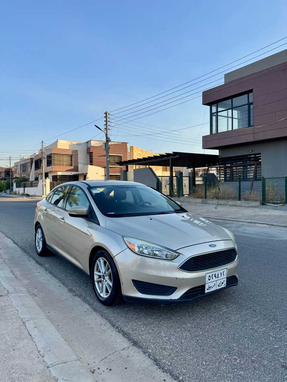 Ford focus 2017 
170 km ڕۆیشتیە 
مەکینە چوار پستنی مەرغوبی ٢٠ بێ تۆربۆ
سێ پارچەی سبوغە چاملغیێکی دواوە لەگەڵ دەرکەک و نیوی دواوە لەی سایەق سبوغە
پێش و پشتی کەپسە ئێرباگی سەلامەتە بەس شان تەقیە 

فورد فوكس ٢٠١٧
ماشية ١٧٠ كم
محرك مرغوب أربع سلندر حجم كبير ٢٠ بدون توربو 
ثلاث قطعة صبغ واحد جاملغ خلفي سایق و باب و نصف باب سايق 
ايرباكات سالم بس ايرباك تكمة طاك
*********** أربيل, العراق
