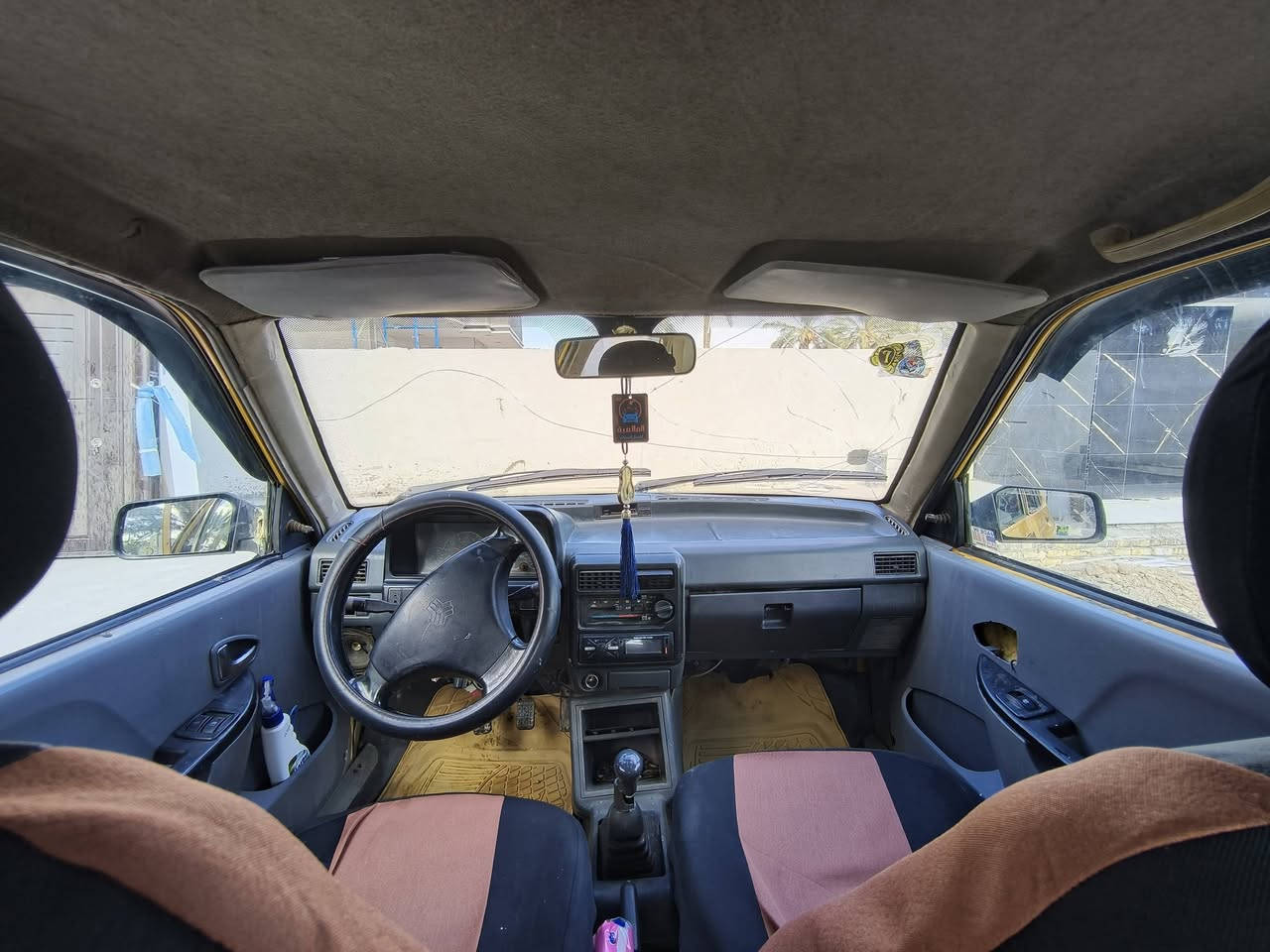 سايبا للبيع موديل 2011
سنوية لل28 كير جديد محرك يبخر 
كشنات تحوير مال كية ريو 
تأخذها مصفرة هيئة وغرامات 
ب 18وررقة  
***********
