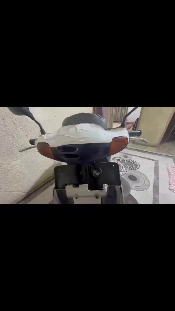 السلام عليكم دراجه منغولي مامفتوحه محرم ناعم بكلايت اشاير كلوب عالي وناصي هورن كله شغال وبلادي سلف بلادي نقص بس شحن باتر دراجه ماطالعه مكان طوريج سعر 330بيه مجال الطيبين تواصل ***********
