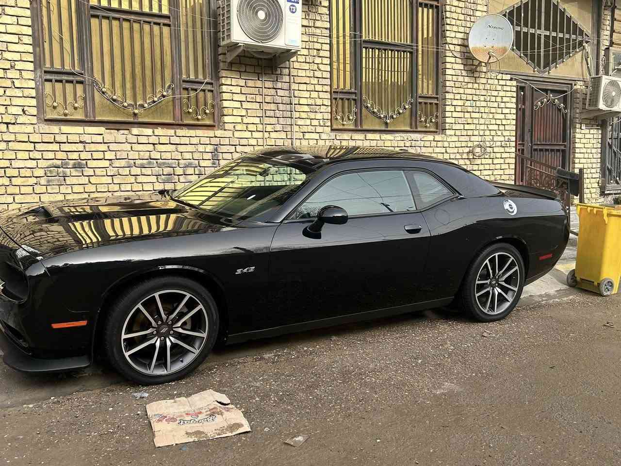 دوج جالنجر R/T
موديل 2023 
الضرر ثلاثه قطع
مواصفات كشنات مخمل
شاشه وسط 
المحرك 5.7L
حد الفحص 

للستفسار على الرقم
***********
