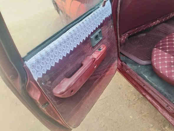 سلام عليكم سياره لبيع هايلكس موديل ١٩٩٣ رقم كربلاء تحويل ثاني يوم مكينه وكير وشاصي واكسن مكفولات تخم تاير كهربيات مكفوله من الضربه والتبديل صبغ عام جماليه  السعر ٤٥ وبيها مجال المكان الديوانيه الاستفسار اتصل ***********
