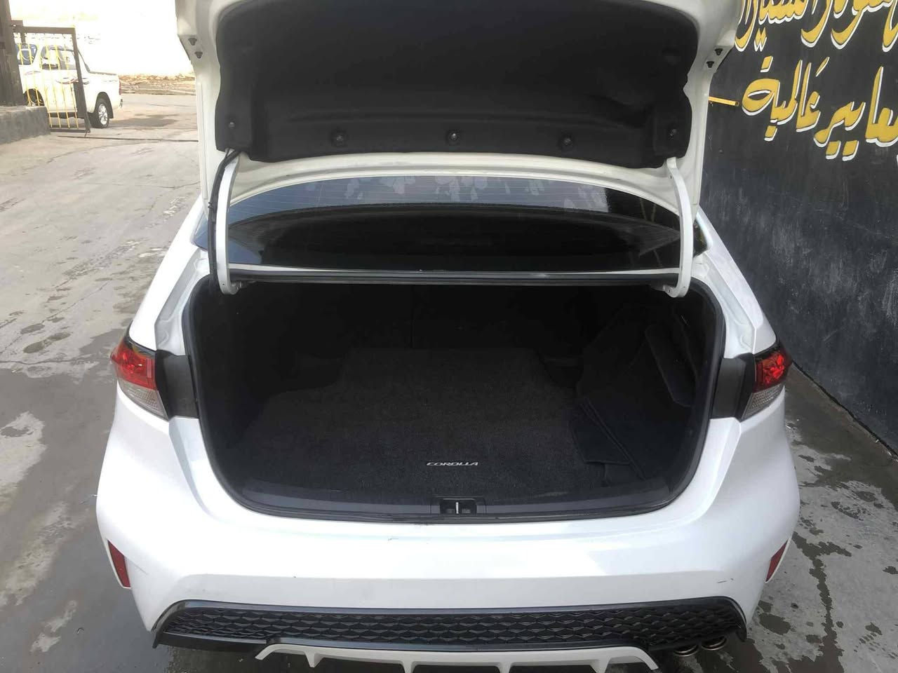 كورلا 2021 SE
الون ابيض ماشه 59 الف حقيقي 
سيارة فول عدا فتحه
بصمة
كشنات هیتر
نقطة عمياء
شفتات ستيرن
رادار امامي خلفي
هند بريك بصمه
اتو هولد
لايت زينون عالي ناصي
لایت لید
تبريد بيانو شاشة
تحديد مسار
قیاده ذاتيه
بلوجكتور لد
سبايدر اصلي
دشبول جلد
شاشة جبيرة
اربع ابواب بصمه
صندوك بصمه
بعد بيها هواية مواصفات

رقم الهاتف 
***********
***********
