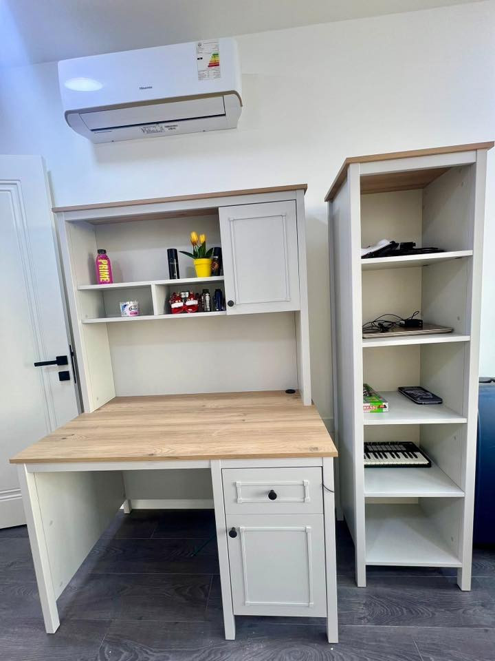 Hello! A whole Bedroom for sale. I bought it from Diwan Home 5 months ago for 2000$. It is still in a brand new condition but I have to sell it because we are leaving Slemani. Selling price: 500$
Location: Suli Heights If interested please CALL ***********
