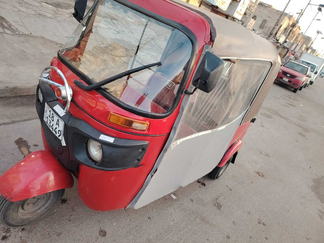 سلام عليكم تكتك ١٨رقم وسنويه نكليزي تحويل ثاني بياع حي العامل ٤٧٥٠السعر***********
