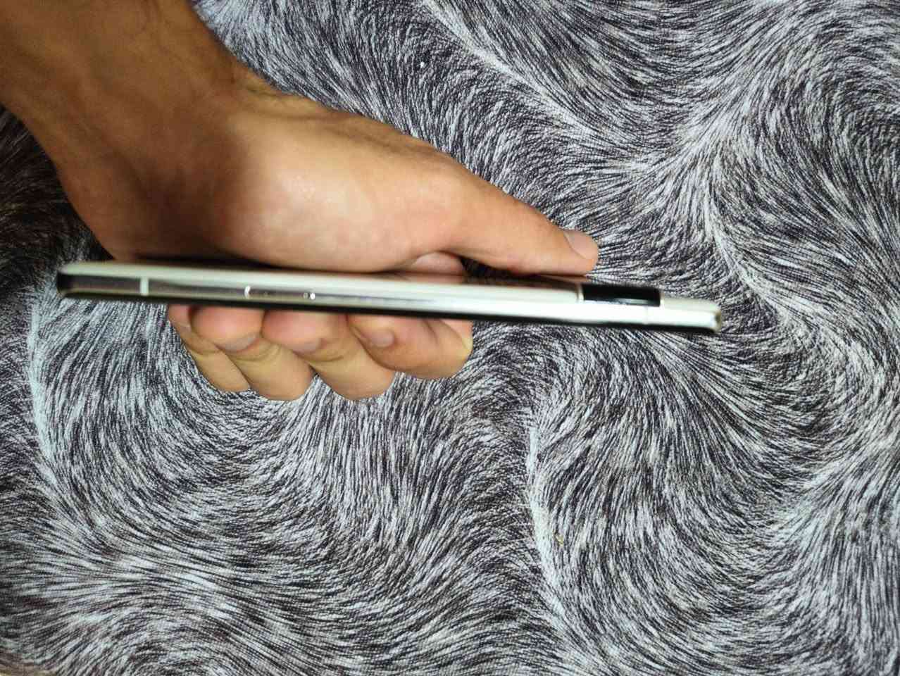 السلام عليكم
جهاز Google pixel 6pro اشتريتة قبل 10 شهورب390الف  وقبل شهرين وكع بالماي وديتة يم مصلحين بالموصل يكولون ماعدنا قطع مالتها اكو مصلح يكلي بس شاشة محترك وثاني يكول لا شاشة كلشي مابيها خريطة عطلانة فما عرفت شنو بالضبط بيها واني ابيعها ع وضعها امانة موبايل كلش نضيف بعدة يلمع مابيه حتى شخط والصور تحكم وبالحقيقة بعد احلى وياها كفر هم اعطني سعر اليرضي ضميرك وبالعافية عليك مقدما


**إذا كنت صاحب هذا الإعلان وتريد حذفه لأي سبب، رجاءا أرسل رسالة إلى الدعم الفني**